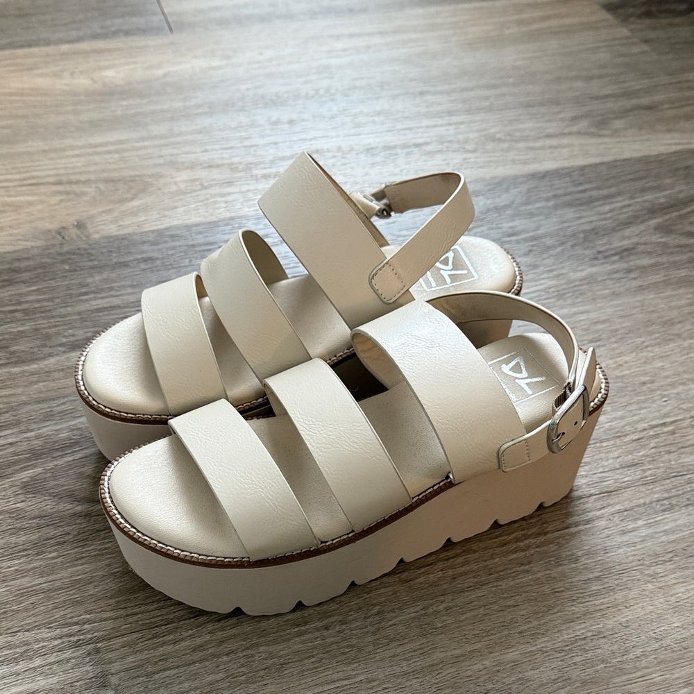 Dirty Laundry Cream Platform Sandals